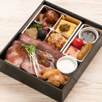 【初日用】比内地鶏と牛モモの低温ローストビーフ弁当